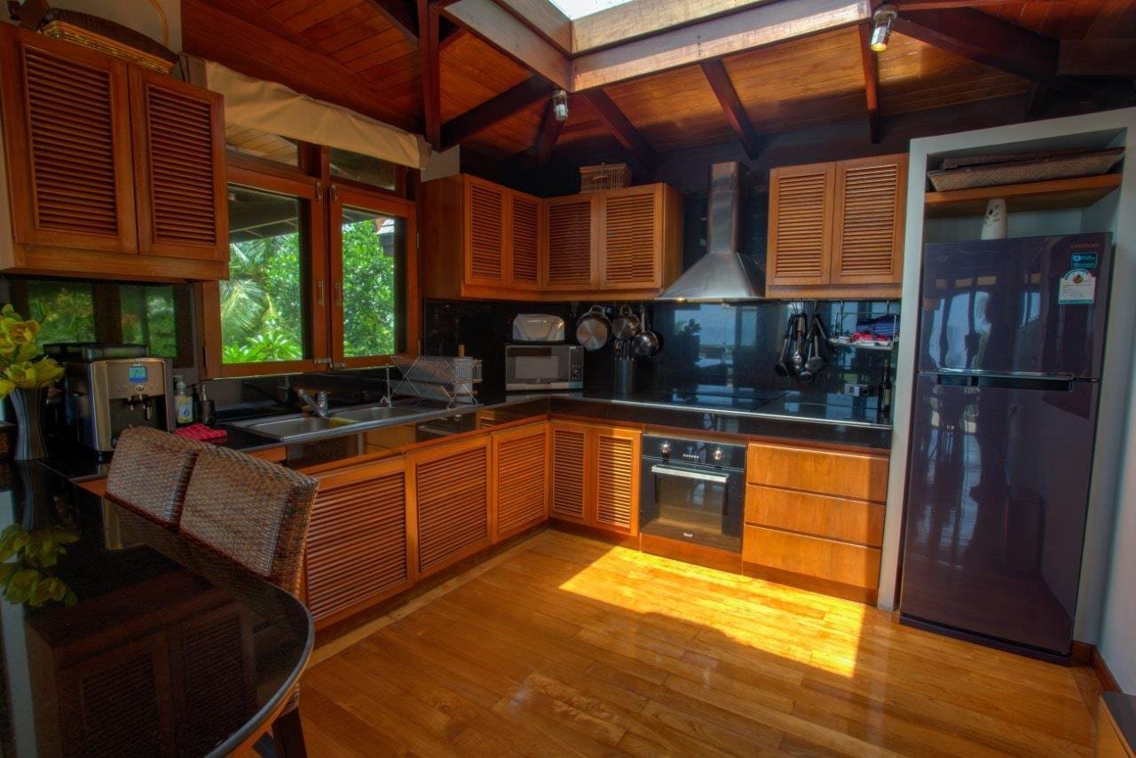 Property image - full photo 9