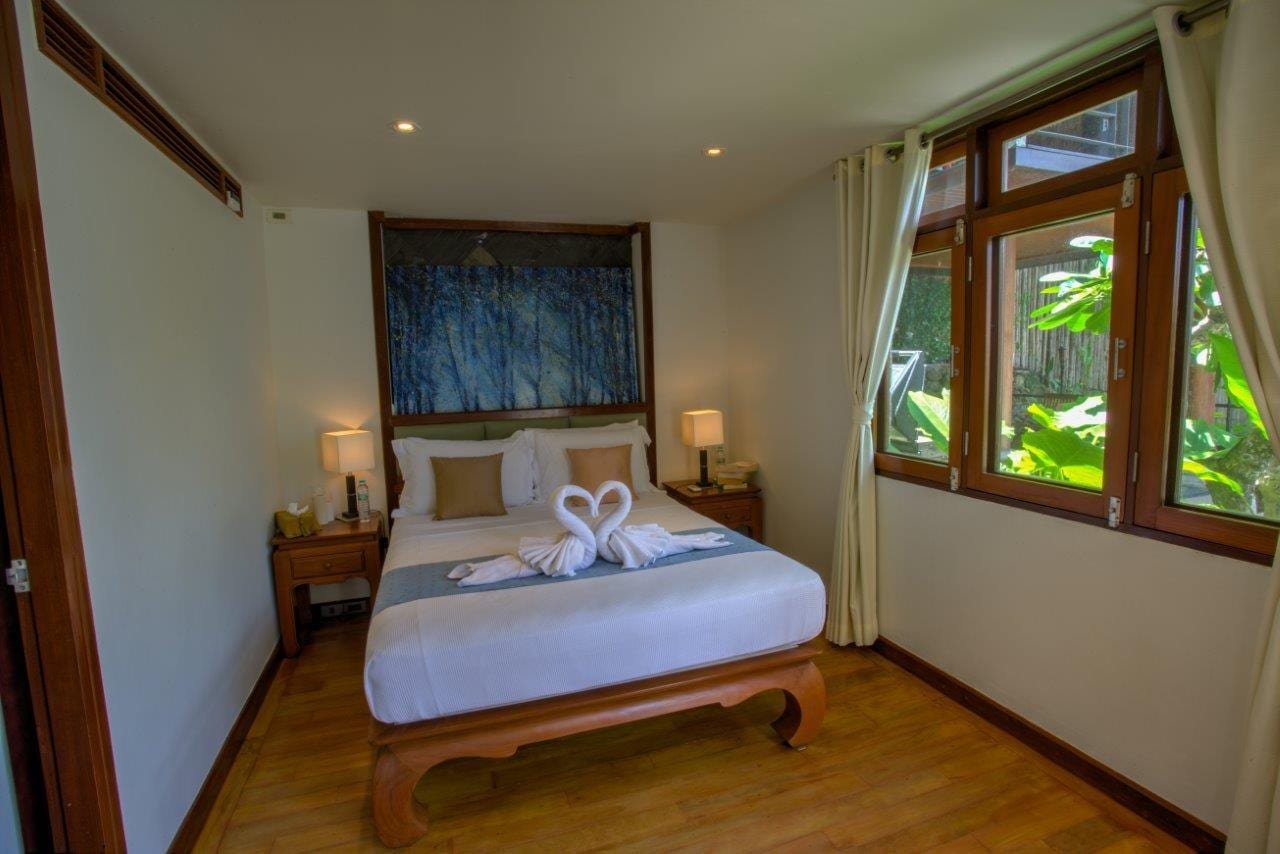 Property image - full photo 14