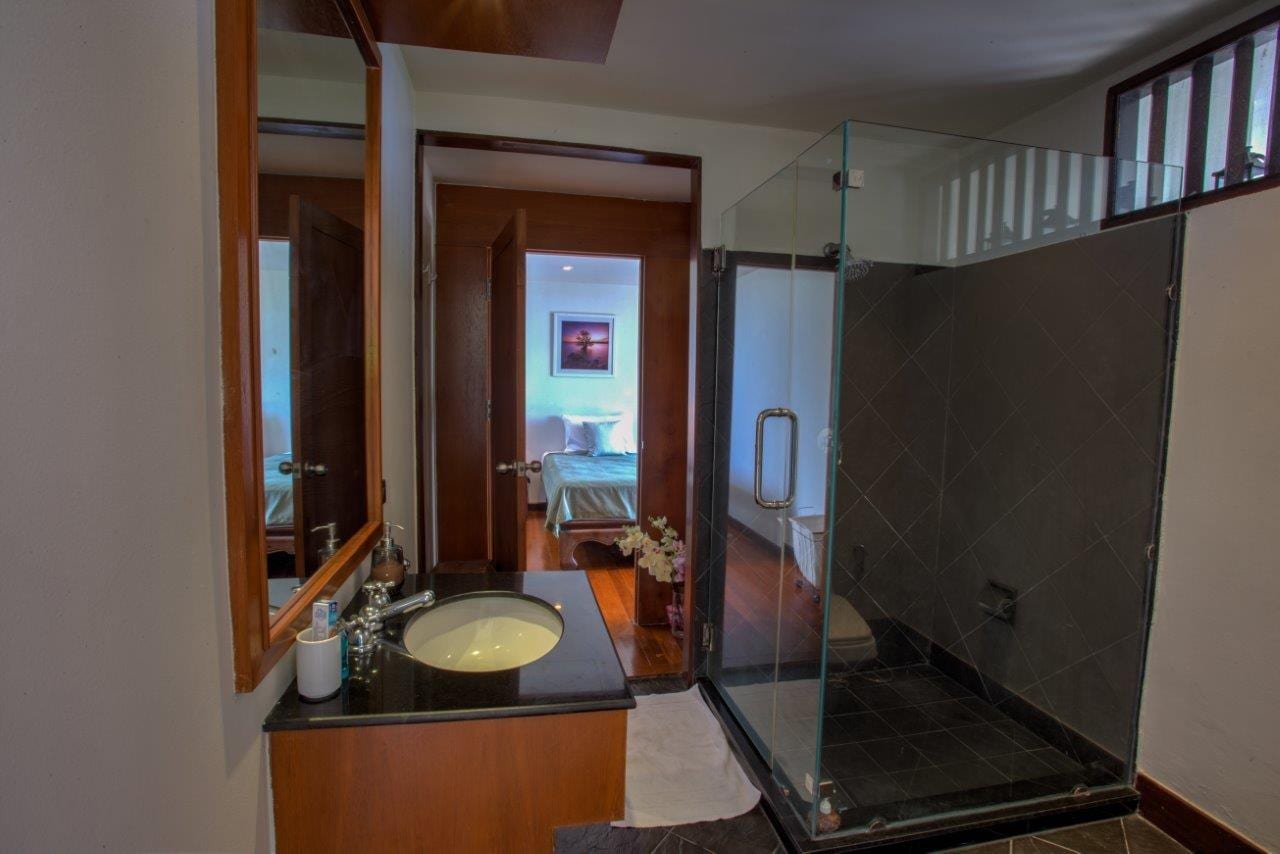 Property image - full photo 7