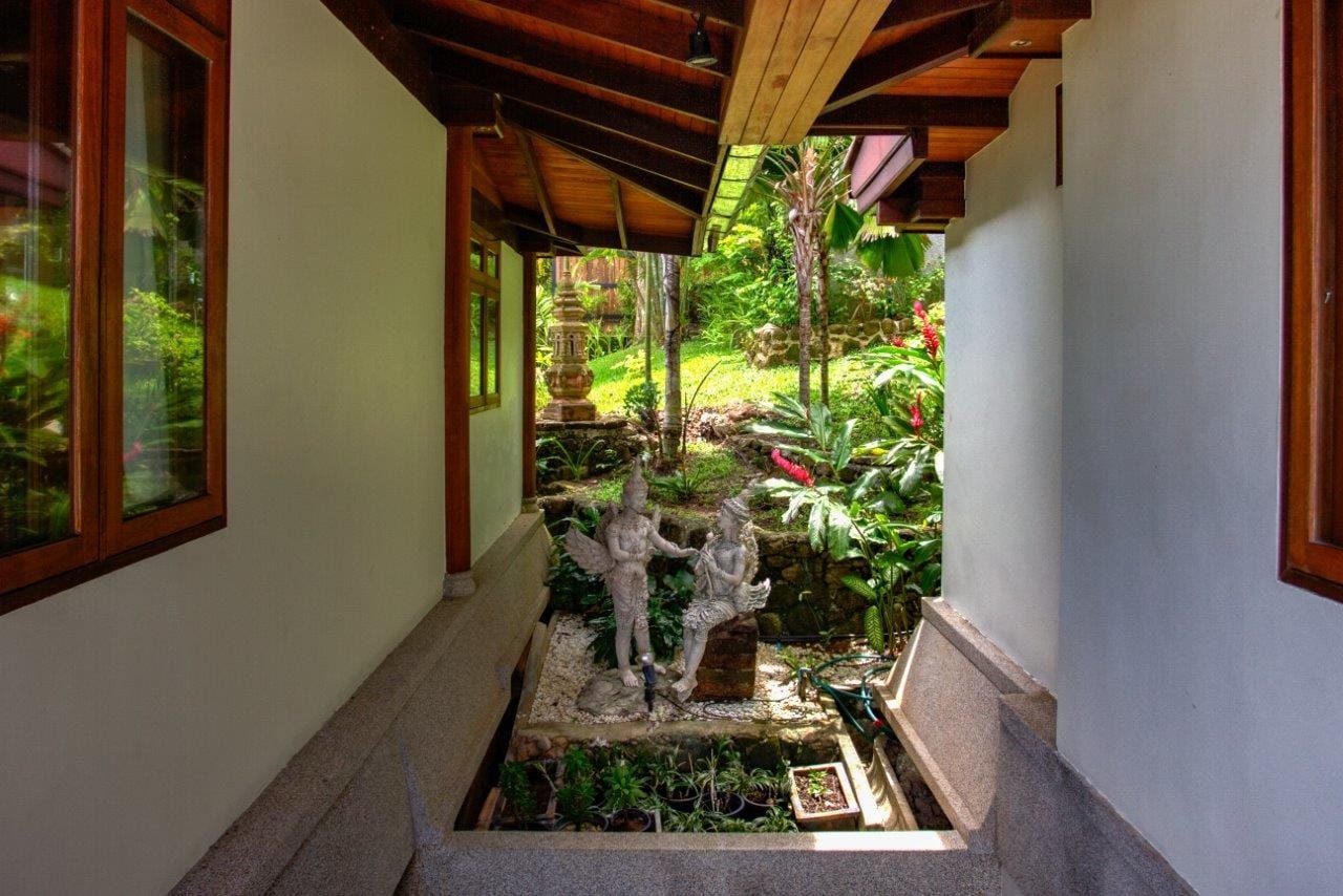 Property image - full photo 11