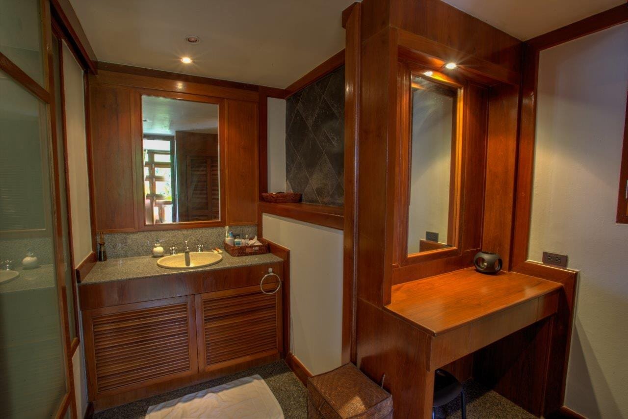 Property image - full photo 18