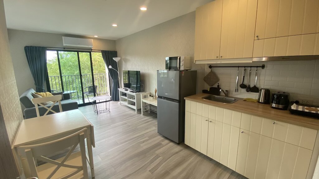 Property image - full photo 8