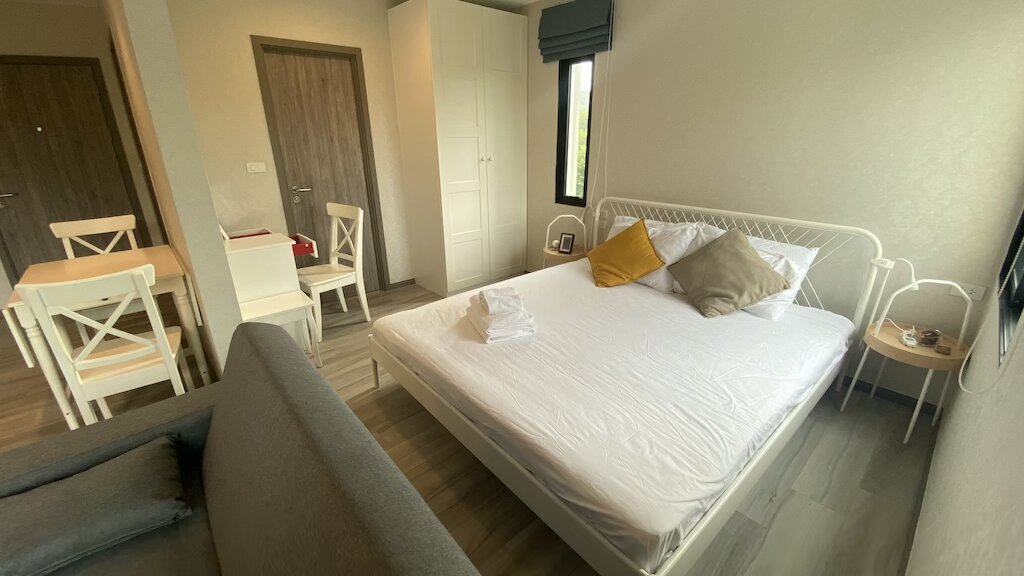 Property image - full photo 6
