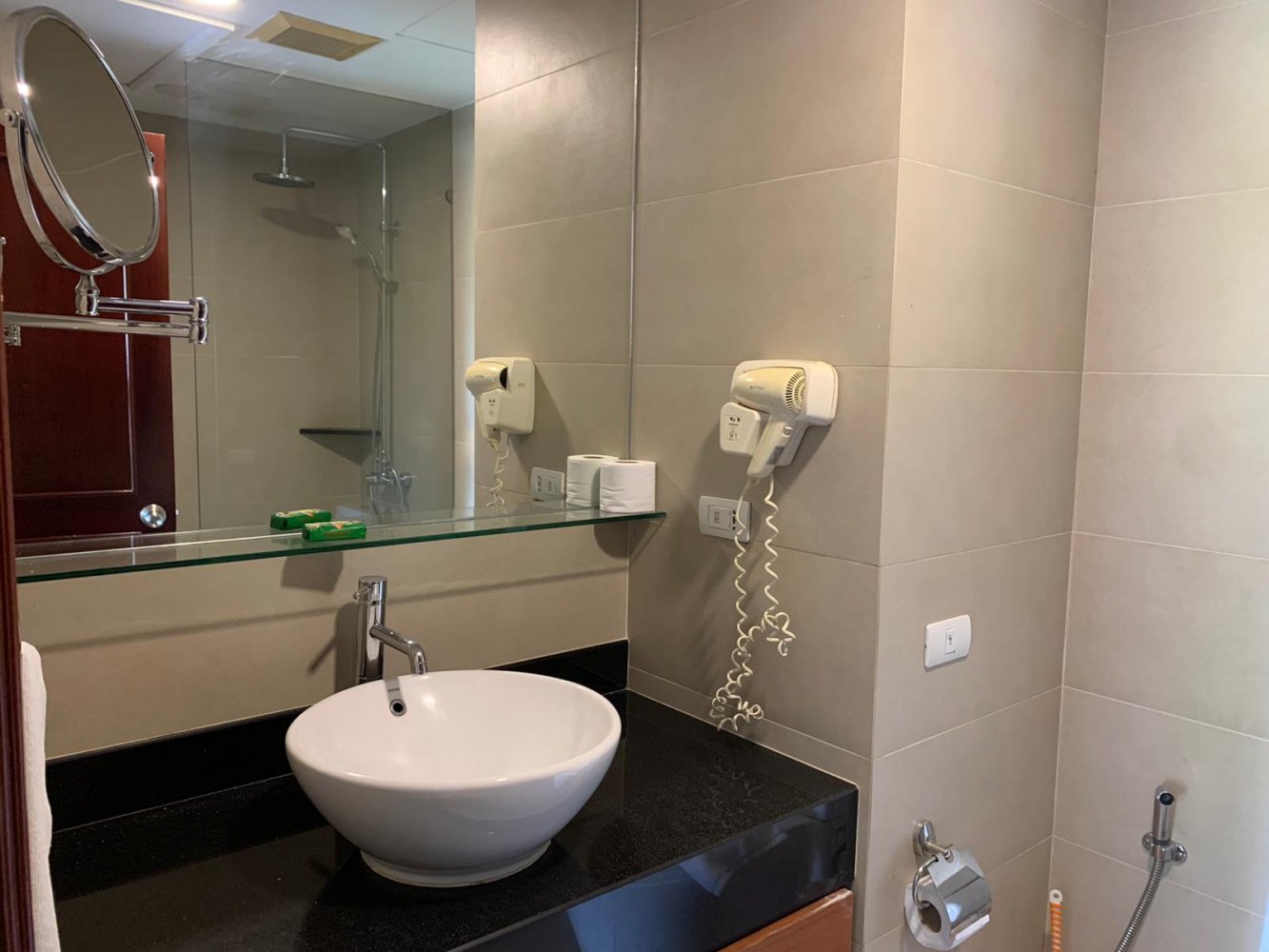 Property image - full photo 9