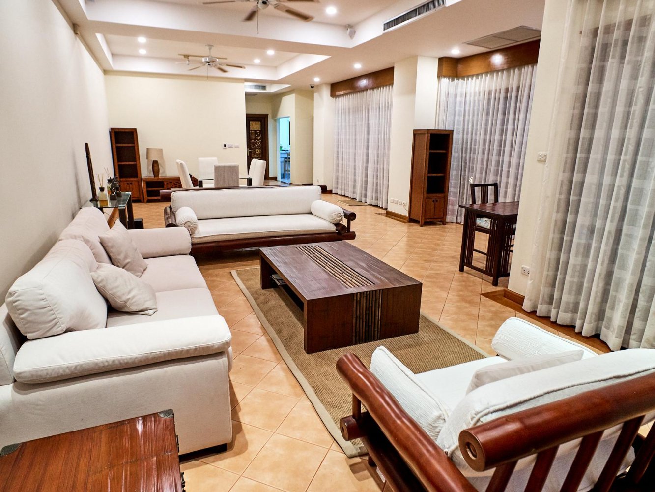 Property image - full photo 11