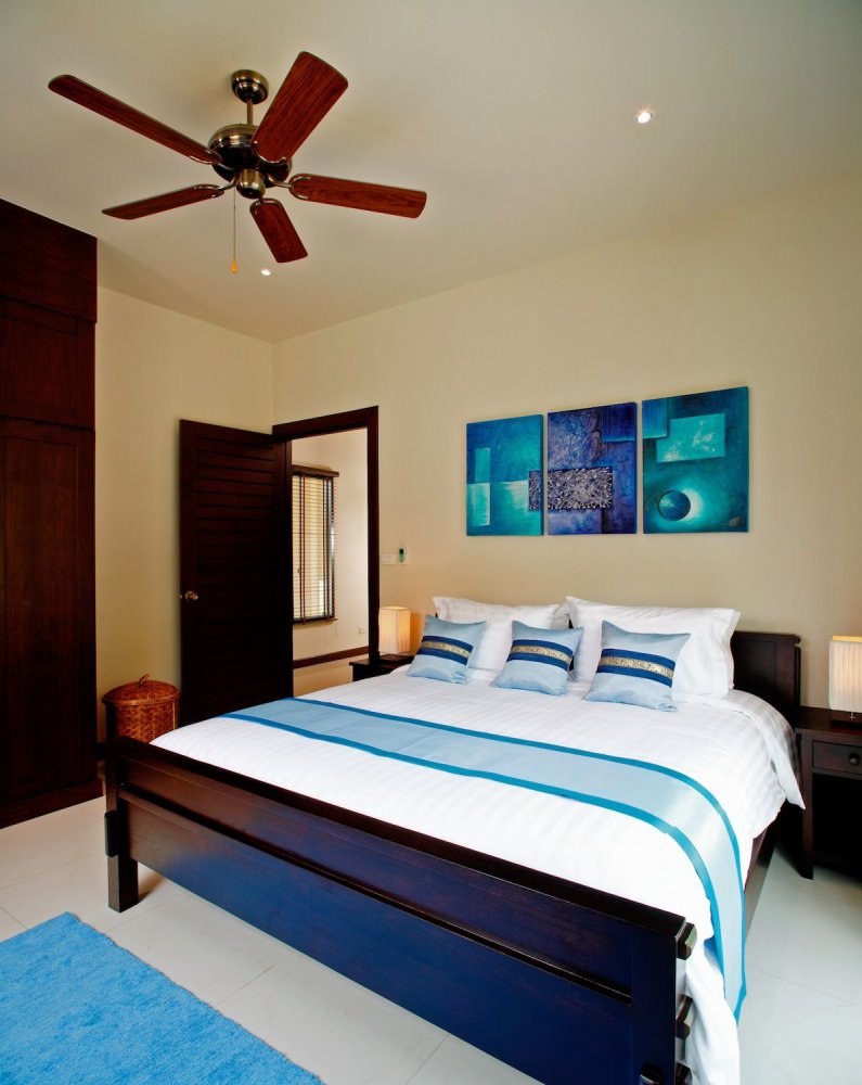 Property image - full photo 13