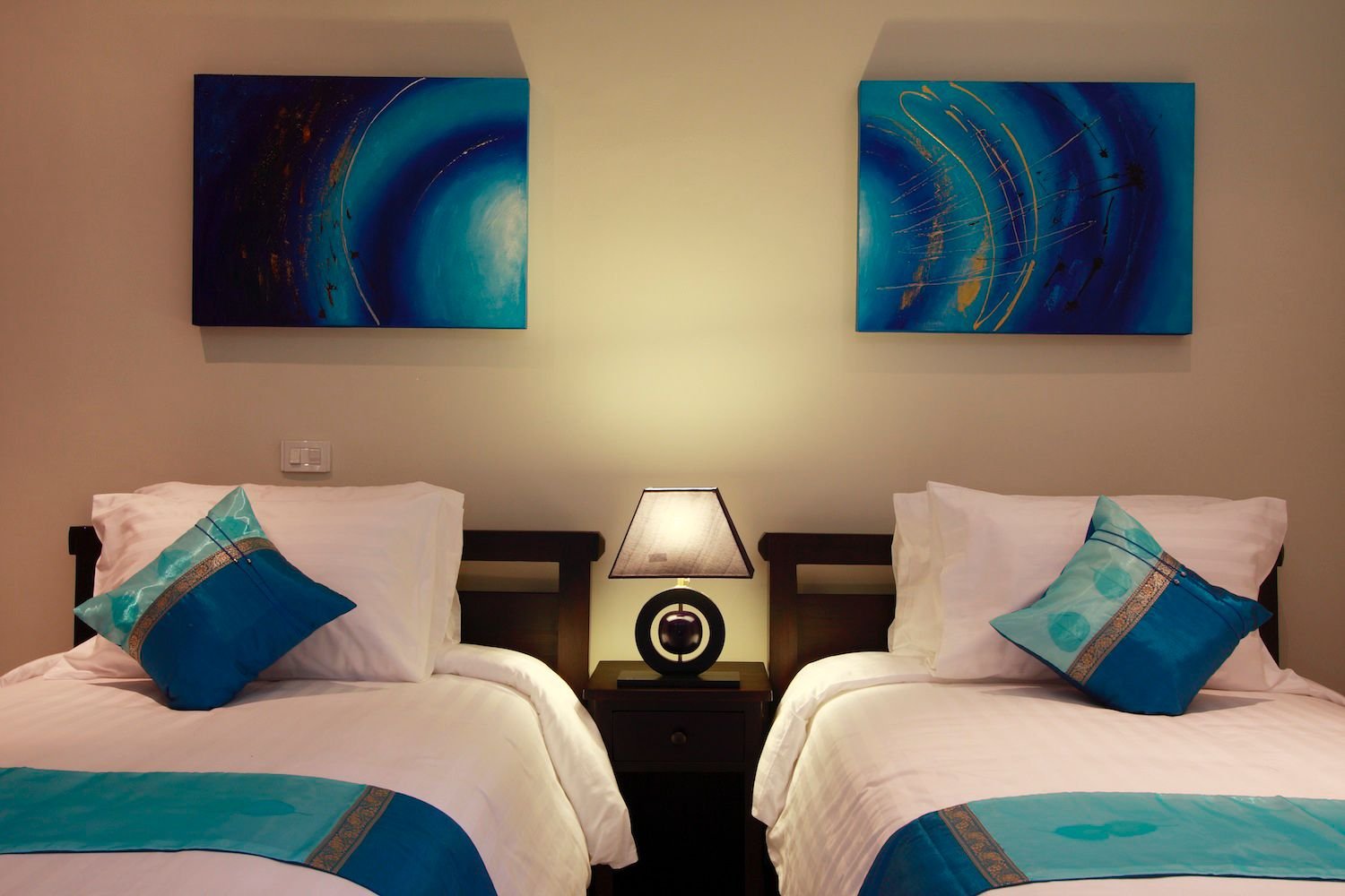 Property image - full photo 10