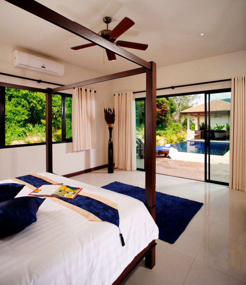 Property image - full photo 8