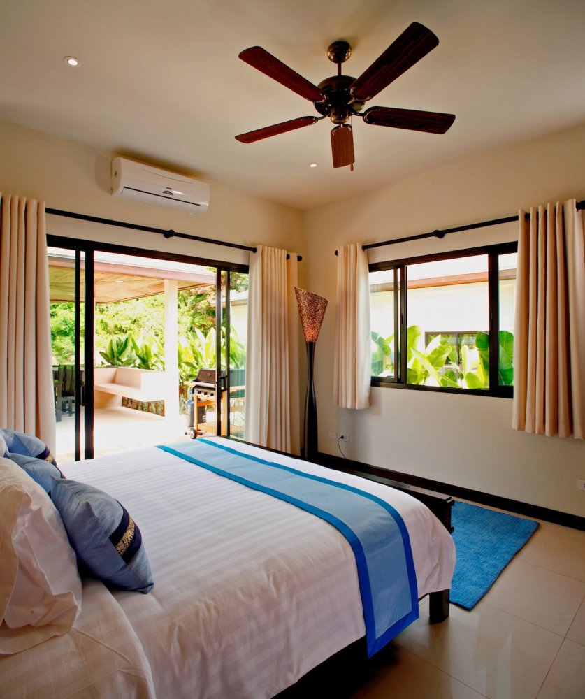 Property image - full photo 14