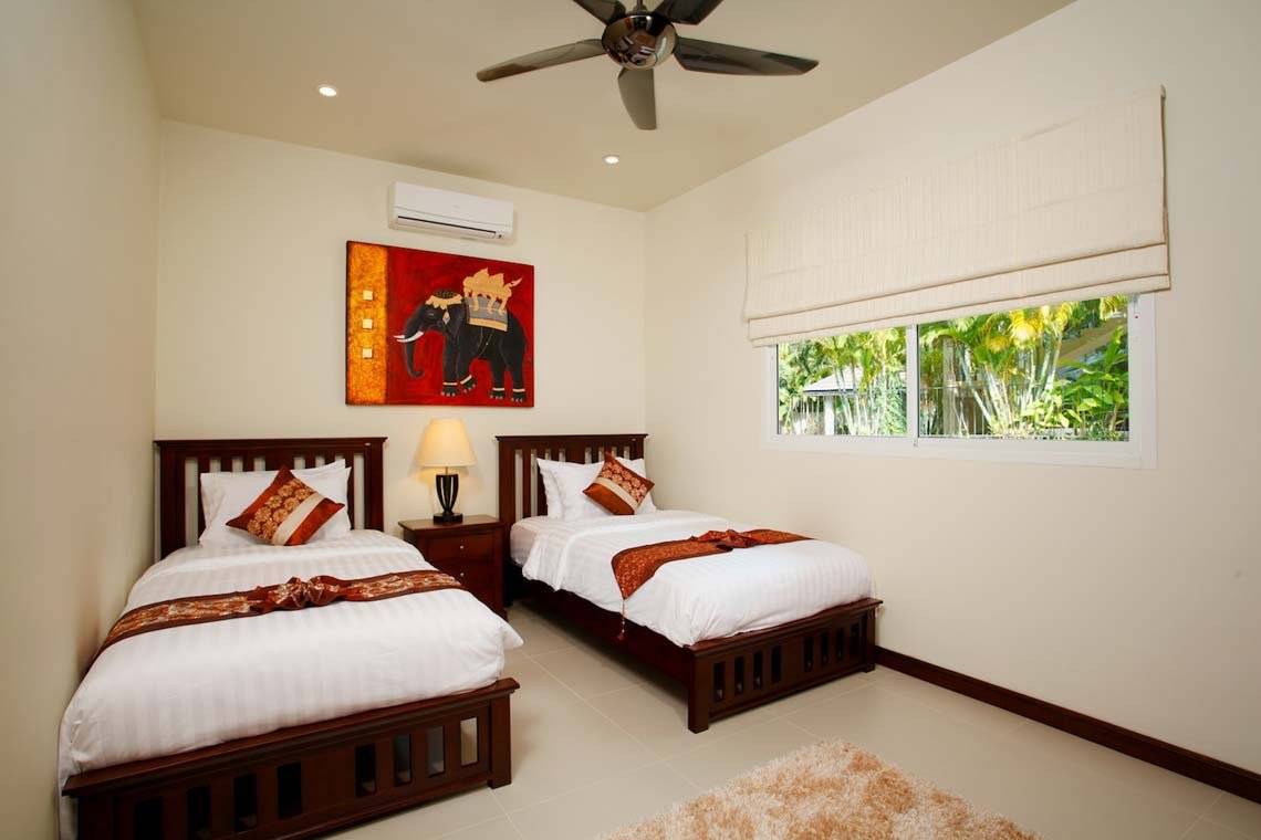 Property image - full photo 17