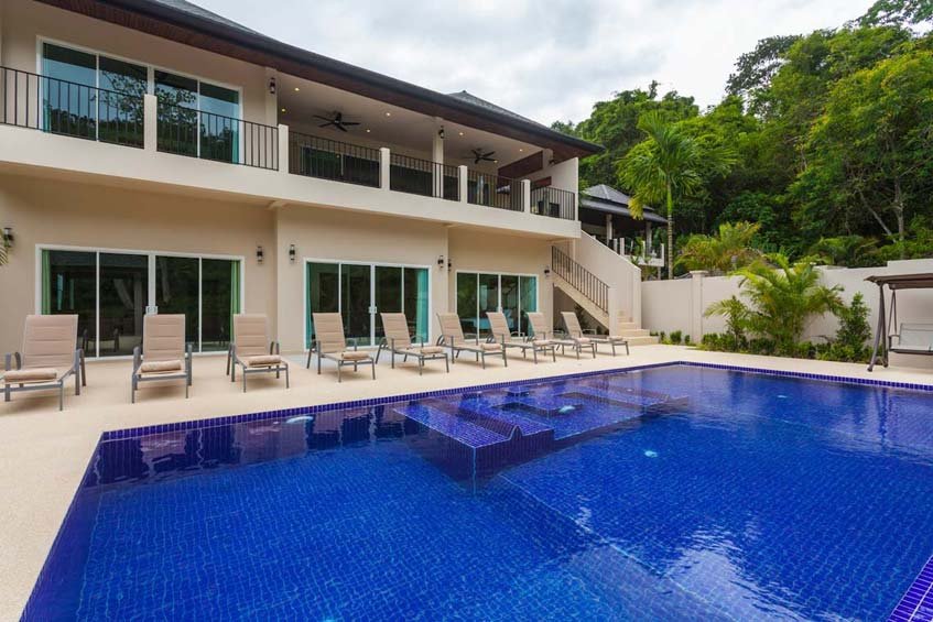 Property image - full photo 2