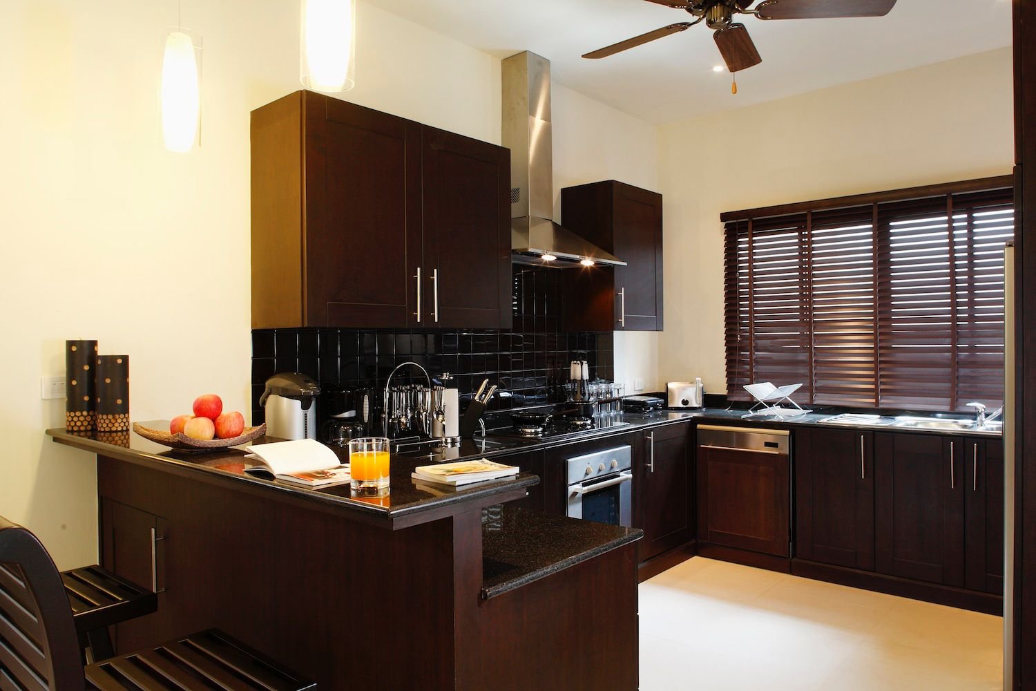 Property image - full photo 17