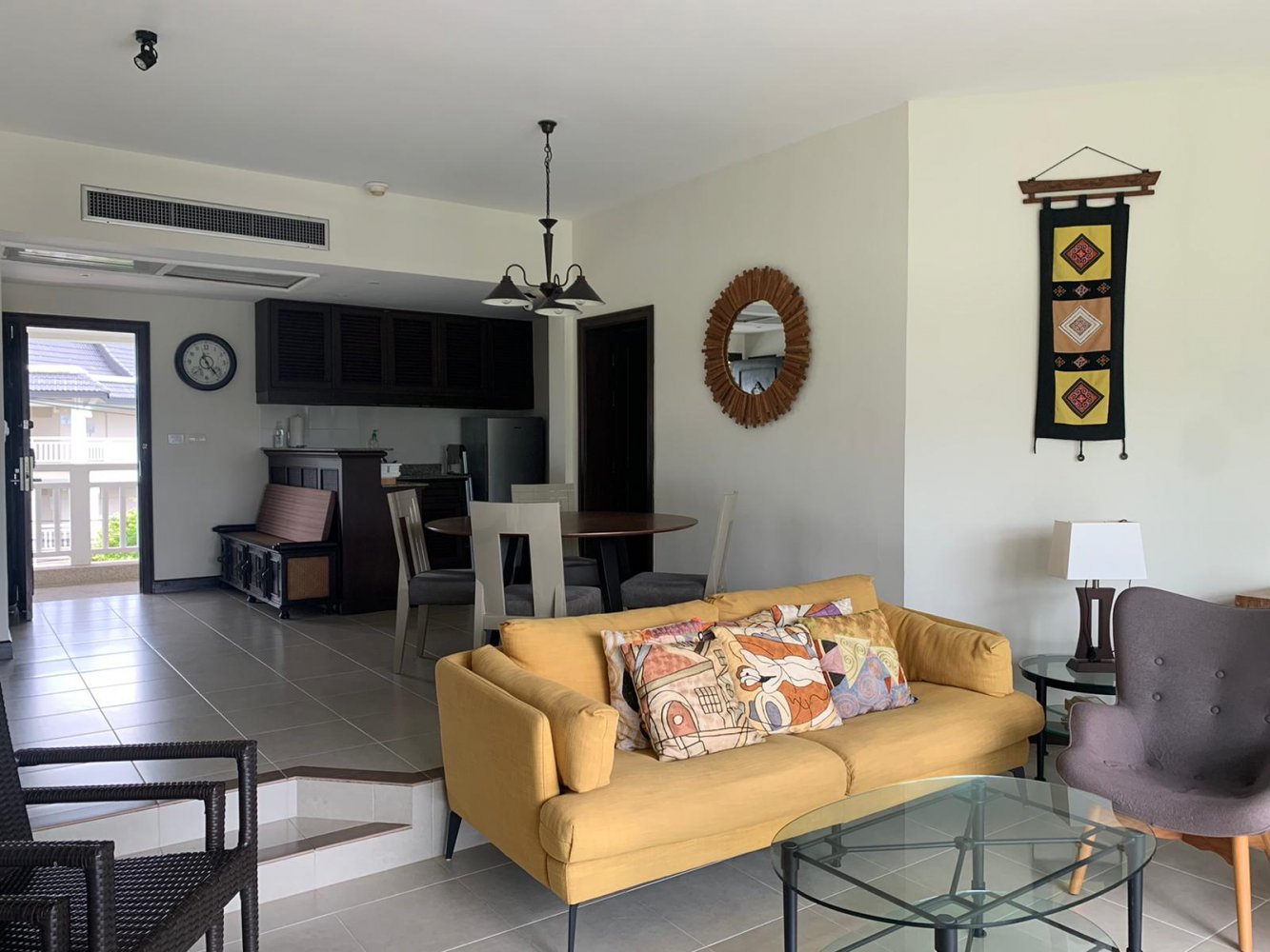Property image - full photo 4
