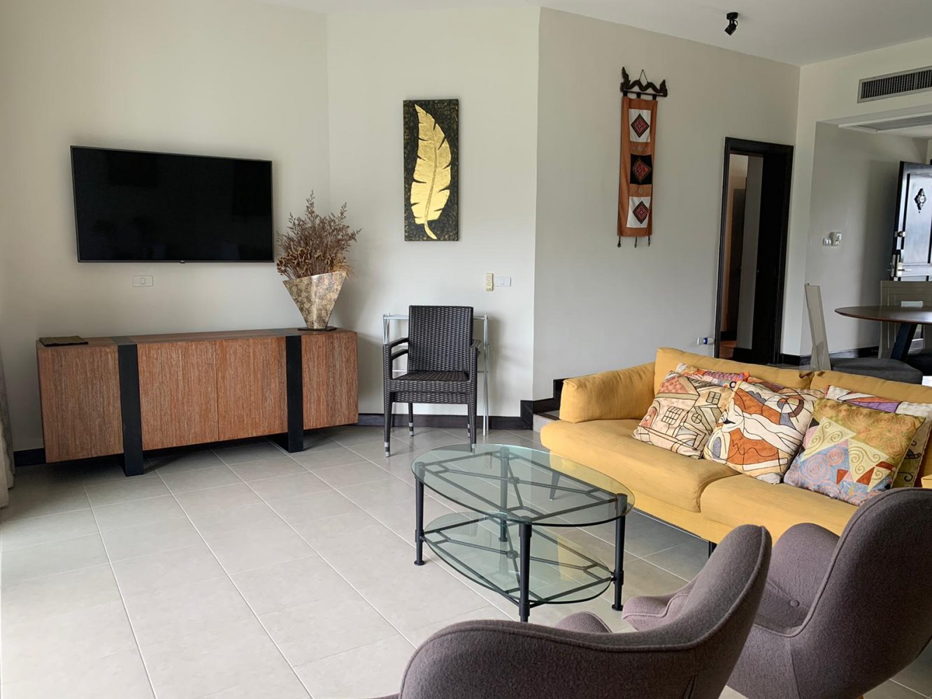 Property image - full photo 3