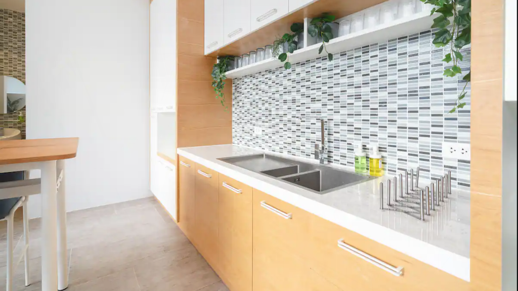 Property image - full photo 37