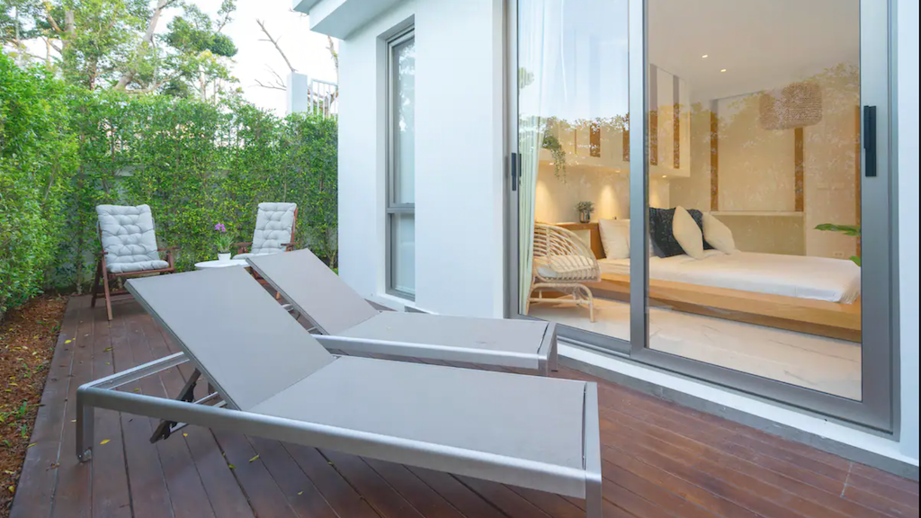 Property image - full photo 16