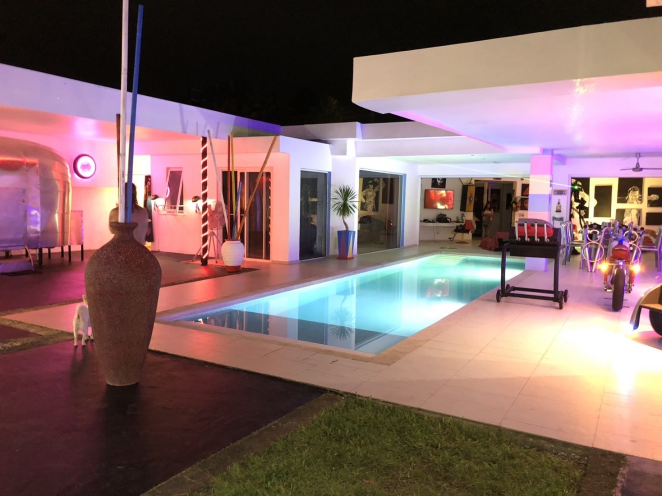 Property image - full photo 5