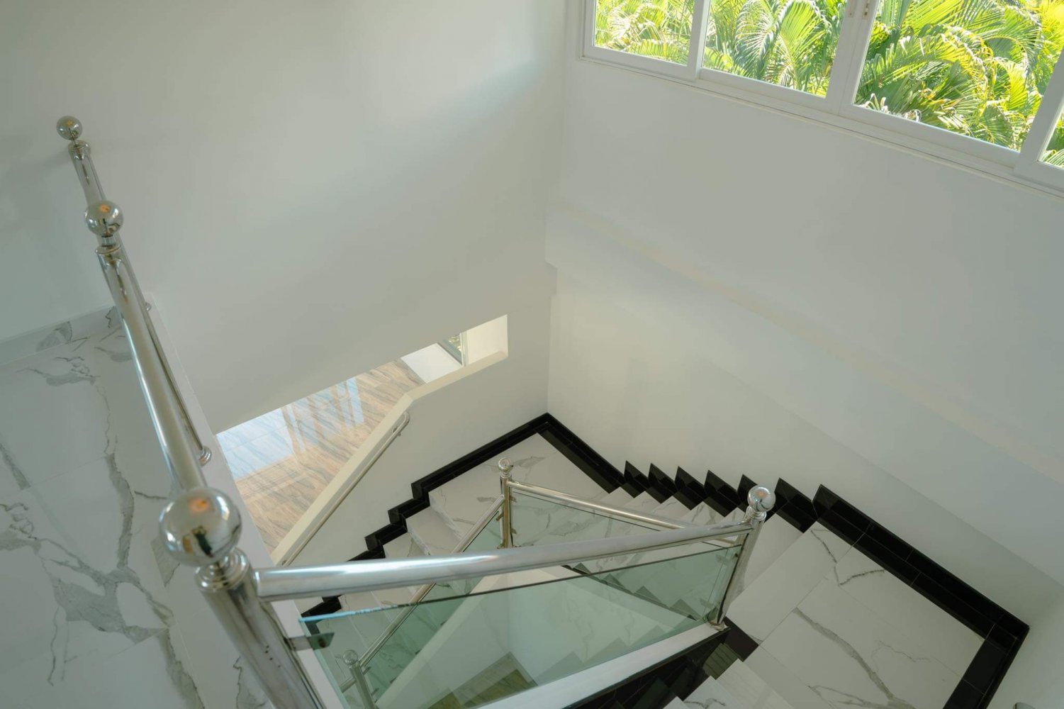Property image - full photo 54