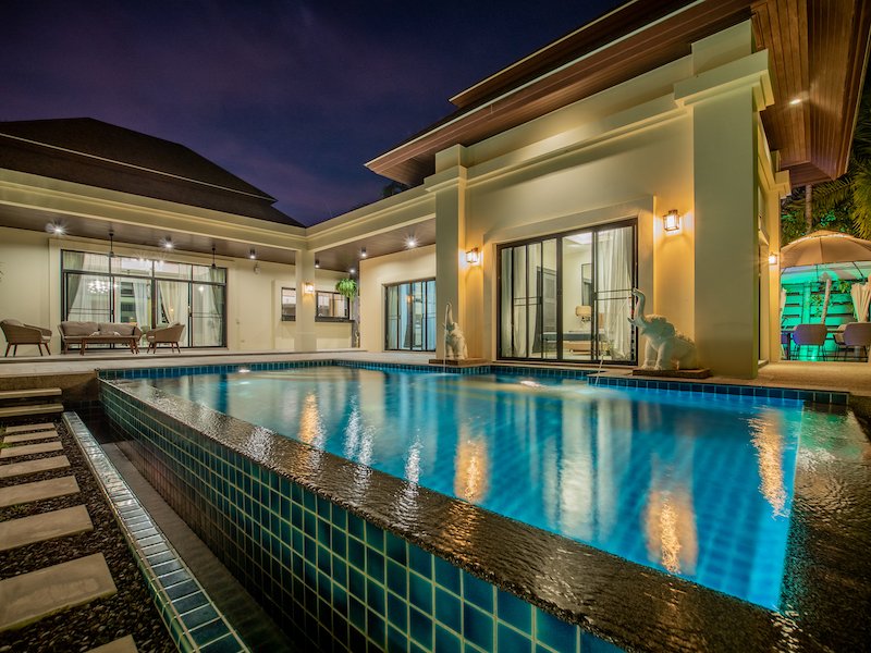 Property image - full photo 3