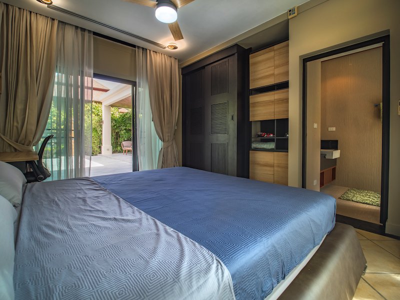Property image - full photo 22