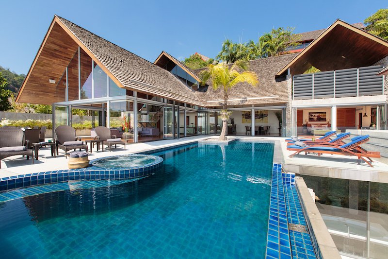 Property image - full photo 2