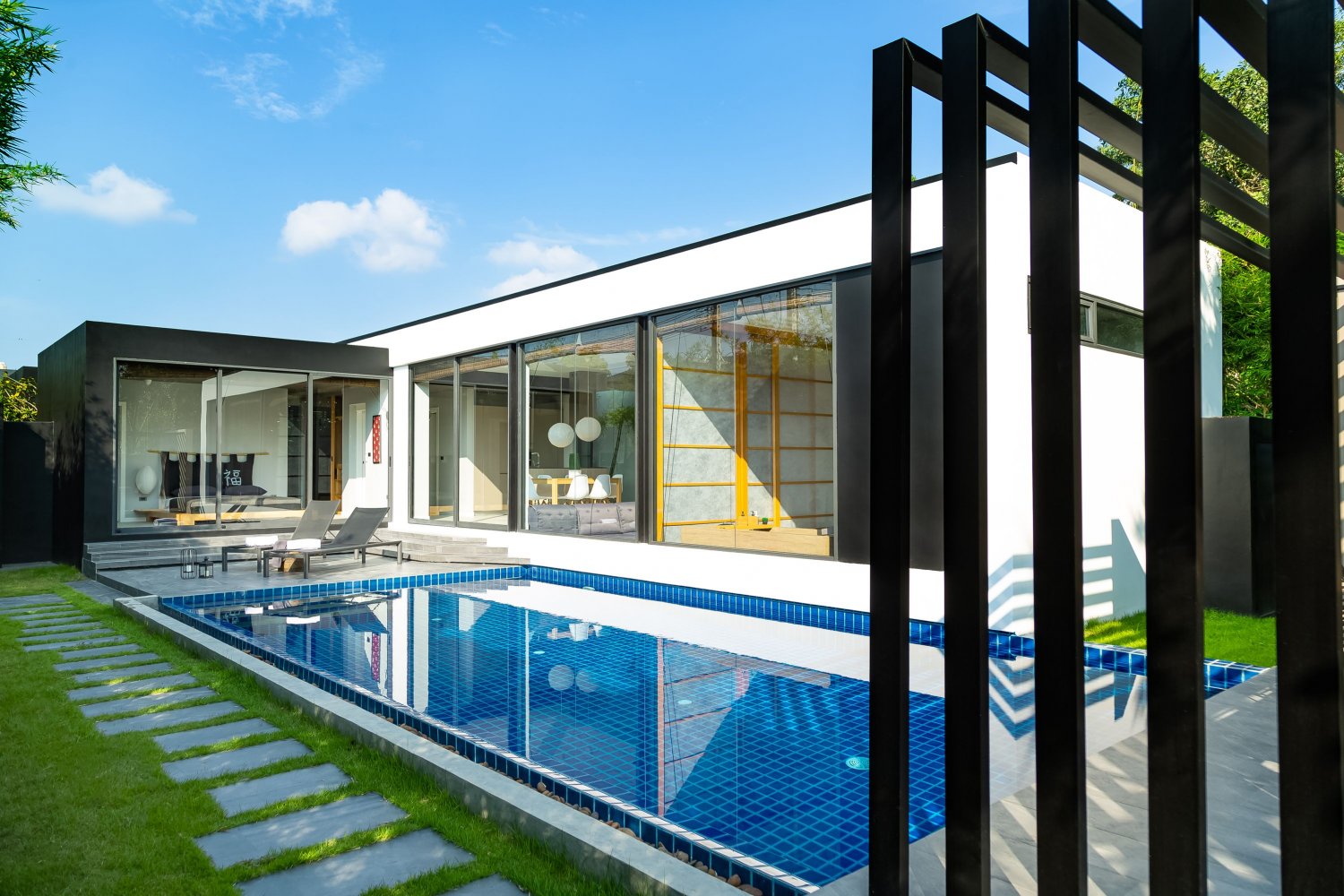 Property image - full photo 1