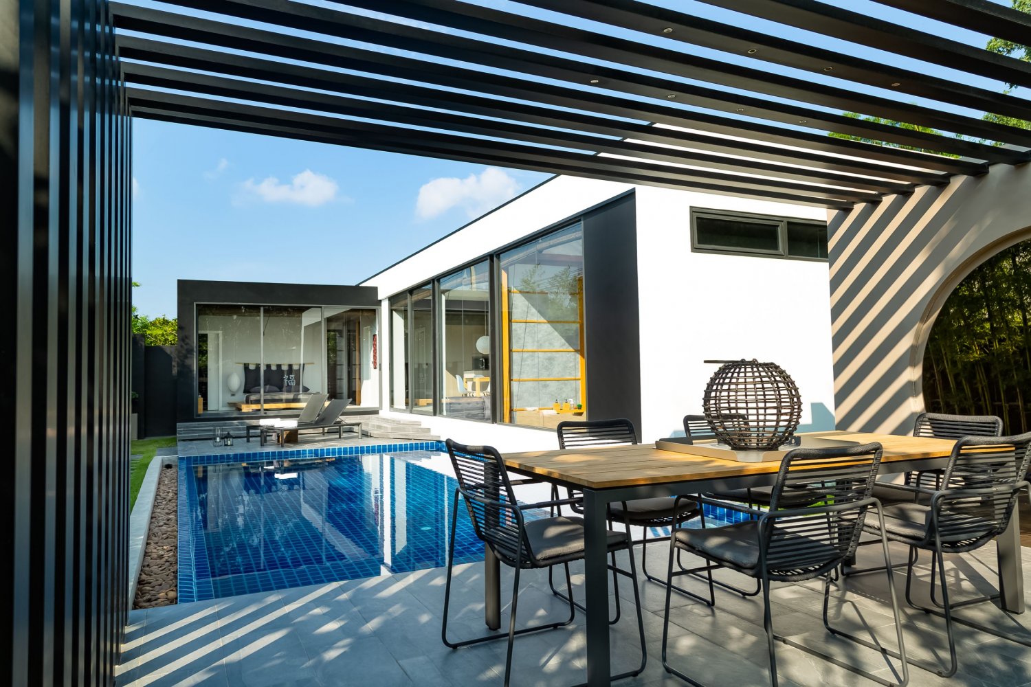 Property image - full photo 8