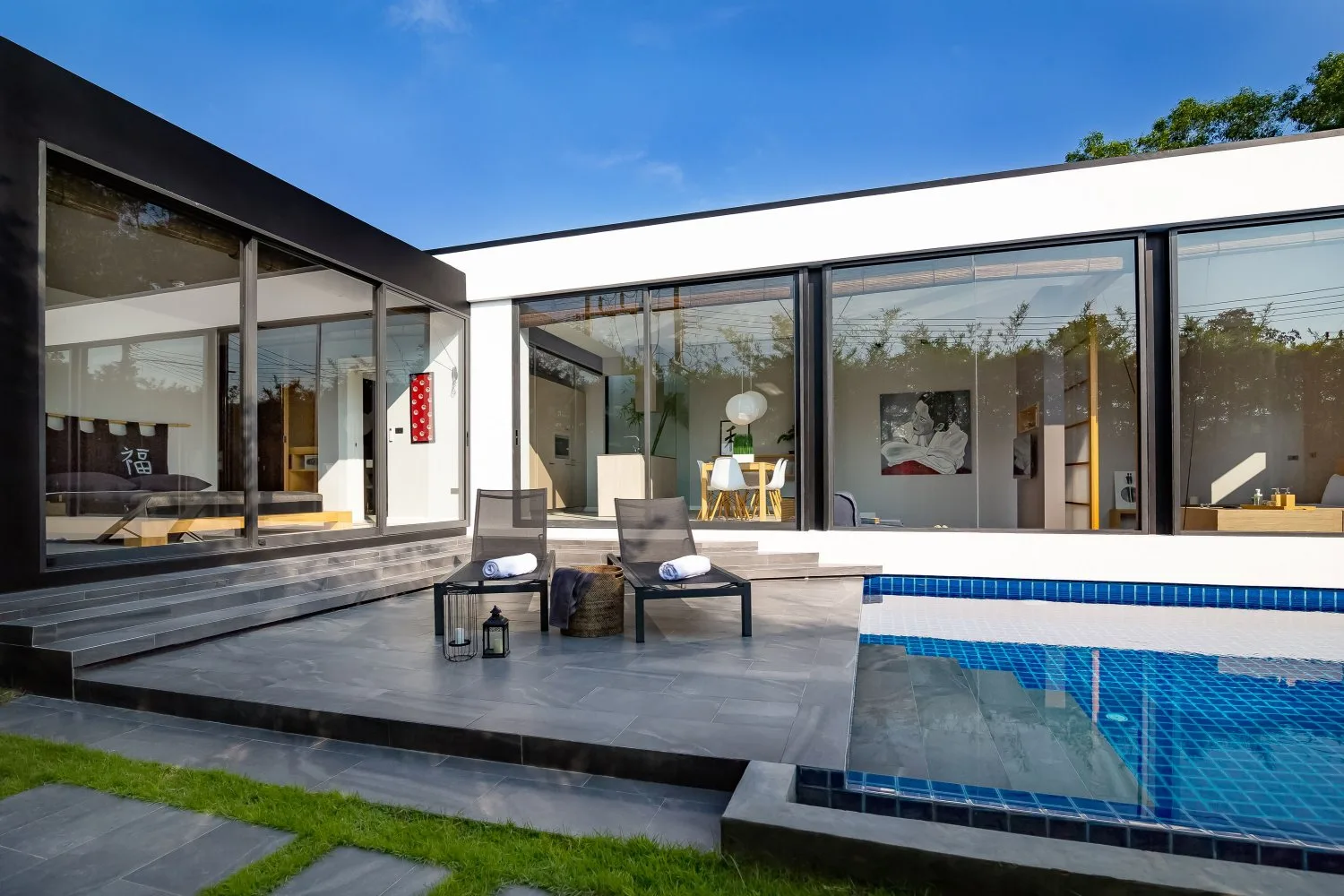 Property image - full photo 9