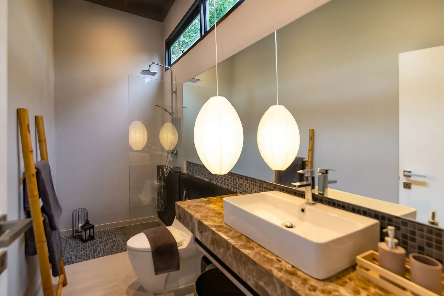 Property image - full photo 36