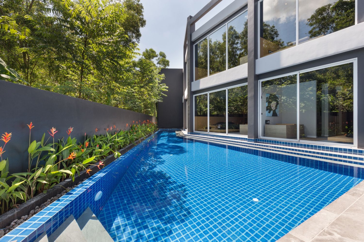 Property image - full photo 16