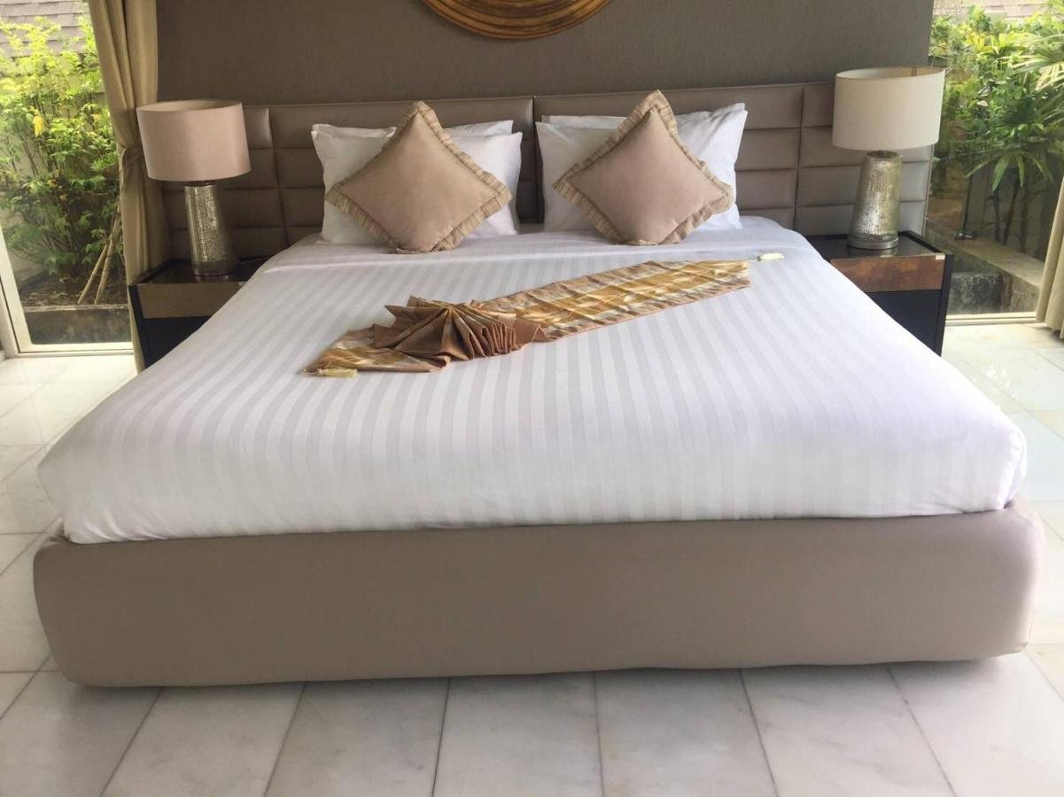 Property image - full photo 15