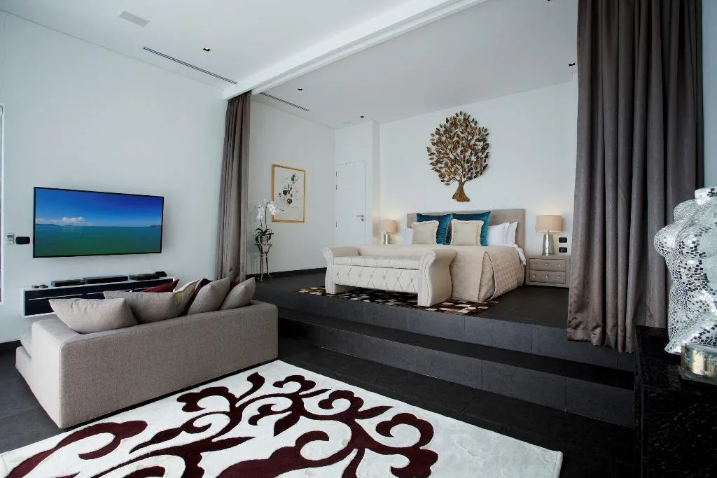 Property image - full photo 15