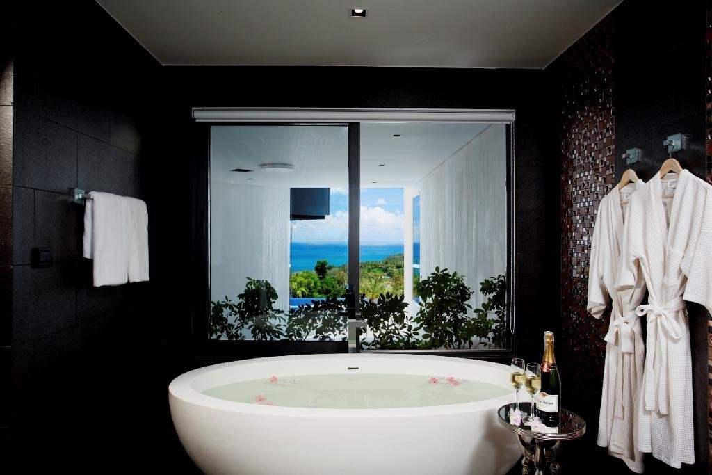 Property image - full photo 18
