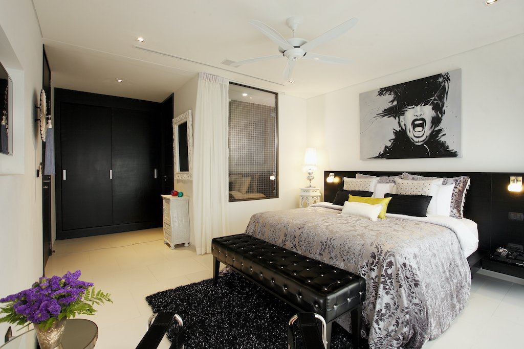Property image - full photo 32