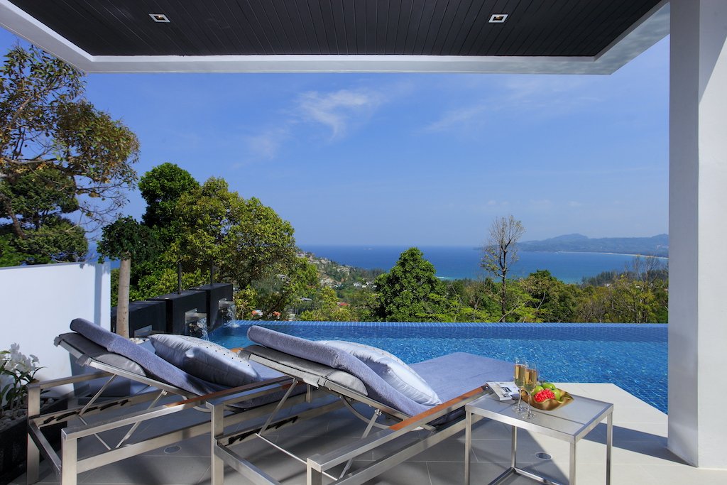 Property image - full photo 2