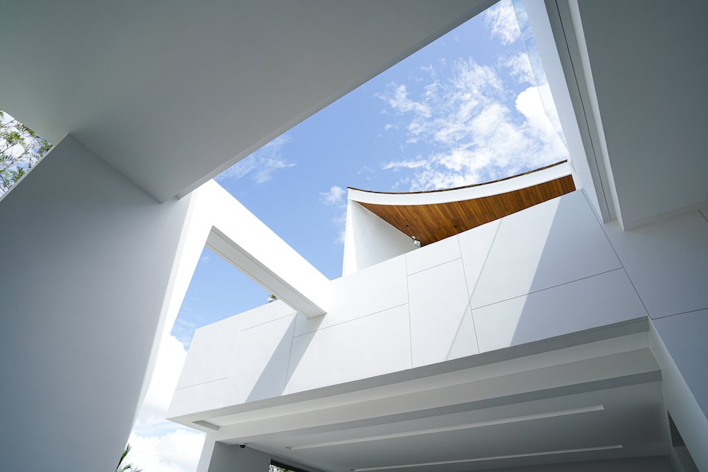 Property image - full photo 1