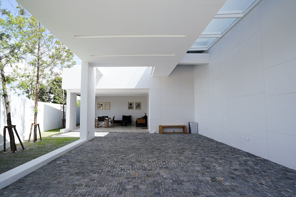 Property image - full photo 58