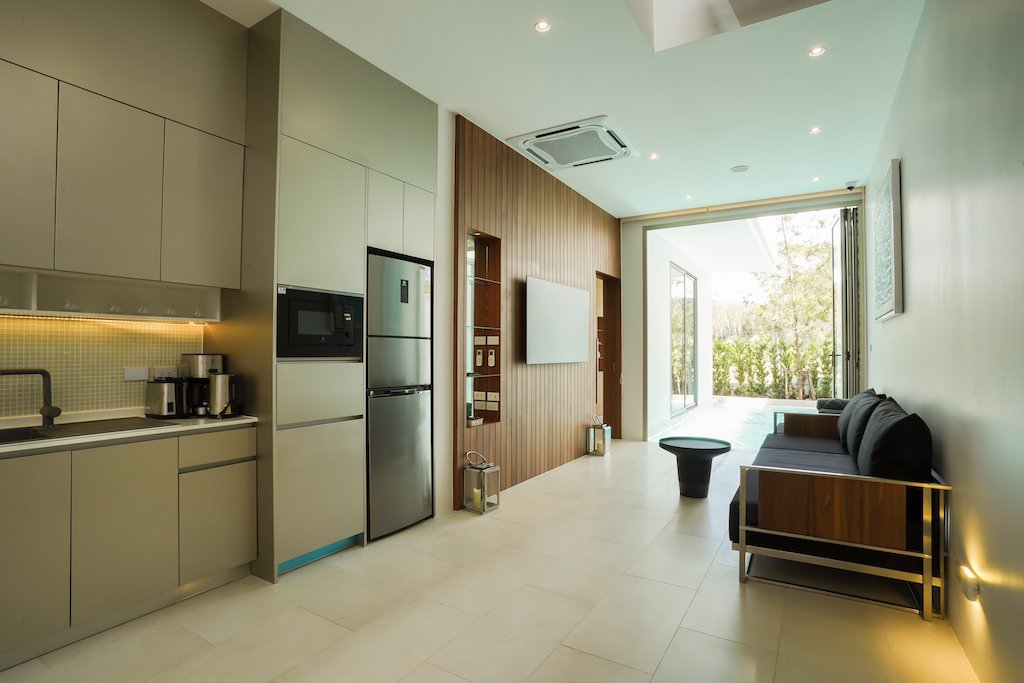 Property image - full photo 8