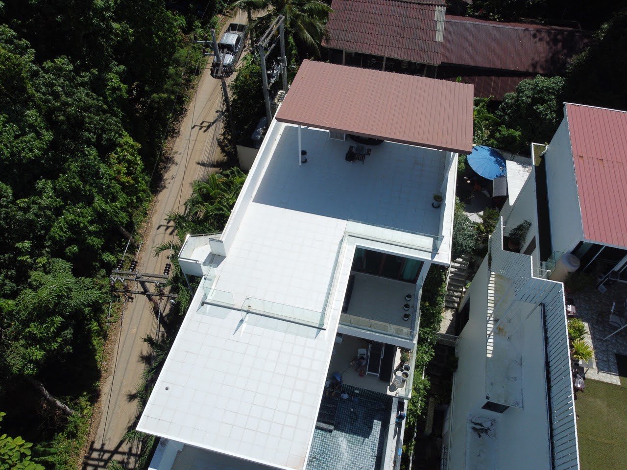Property image - full photo 3