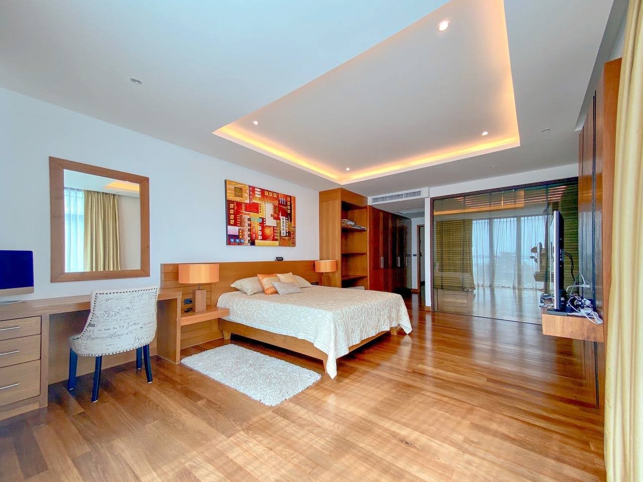 Property image - full photo 13