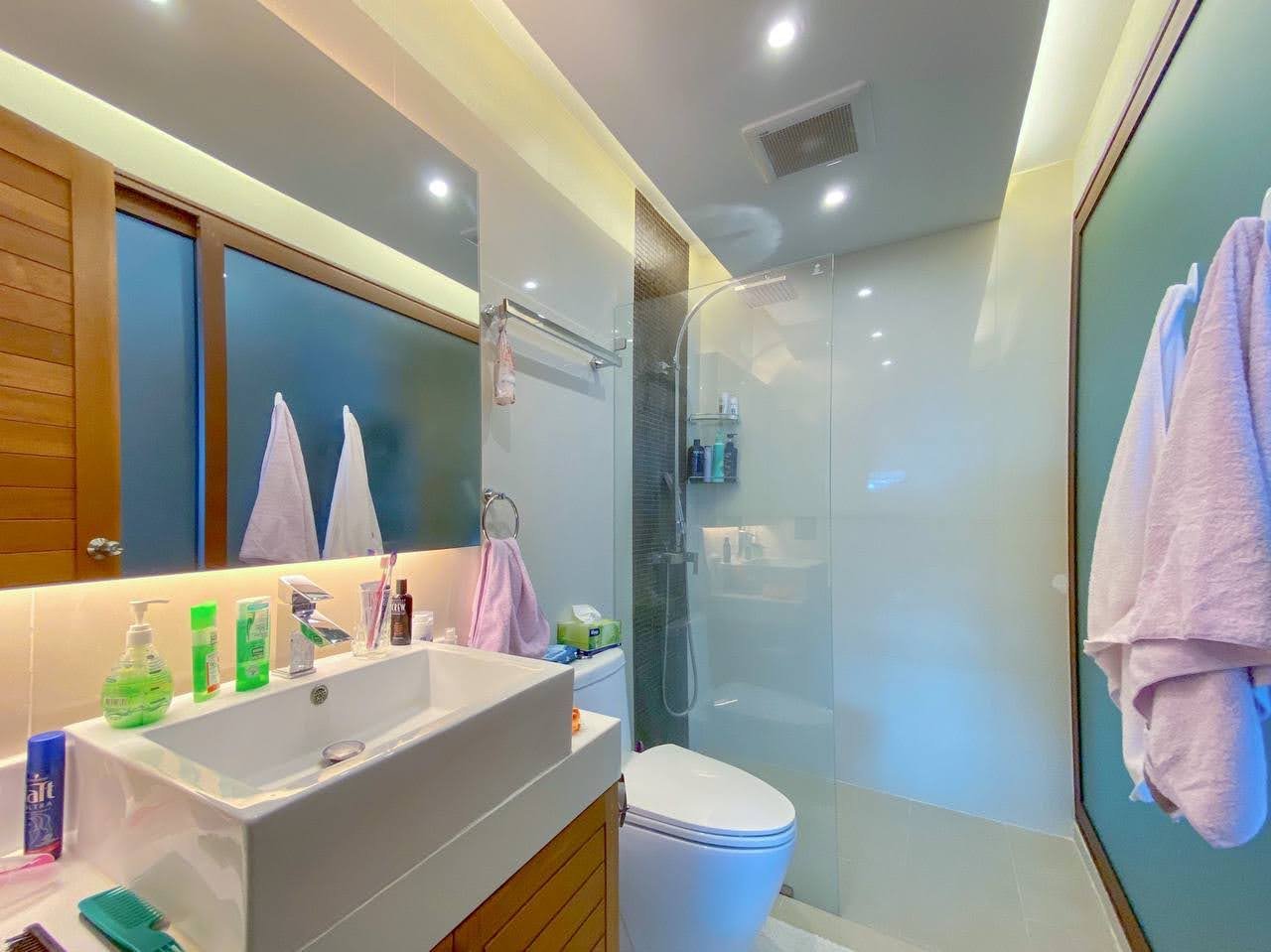 Property image - full photo 16