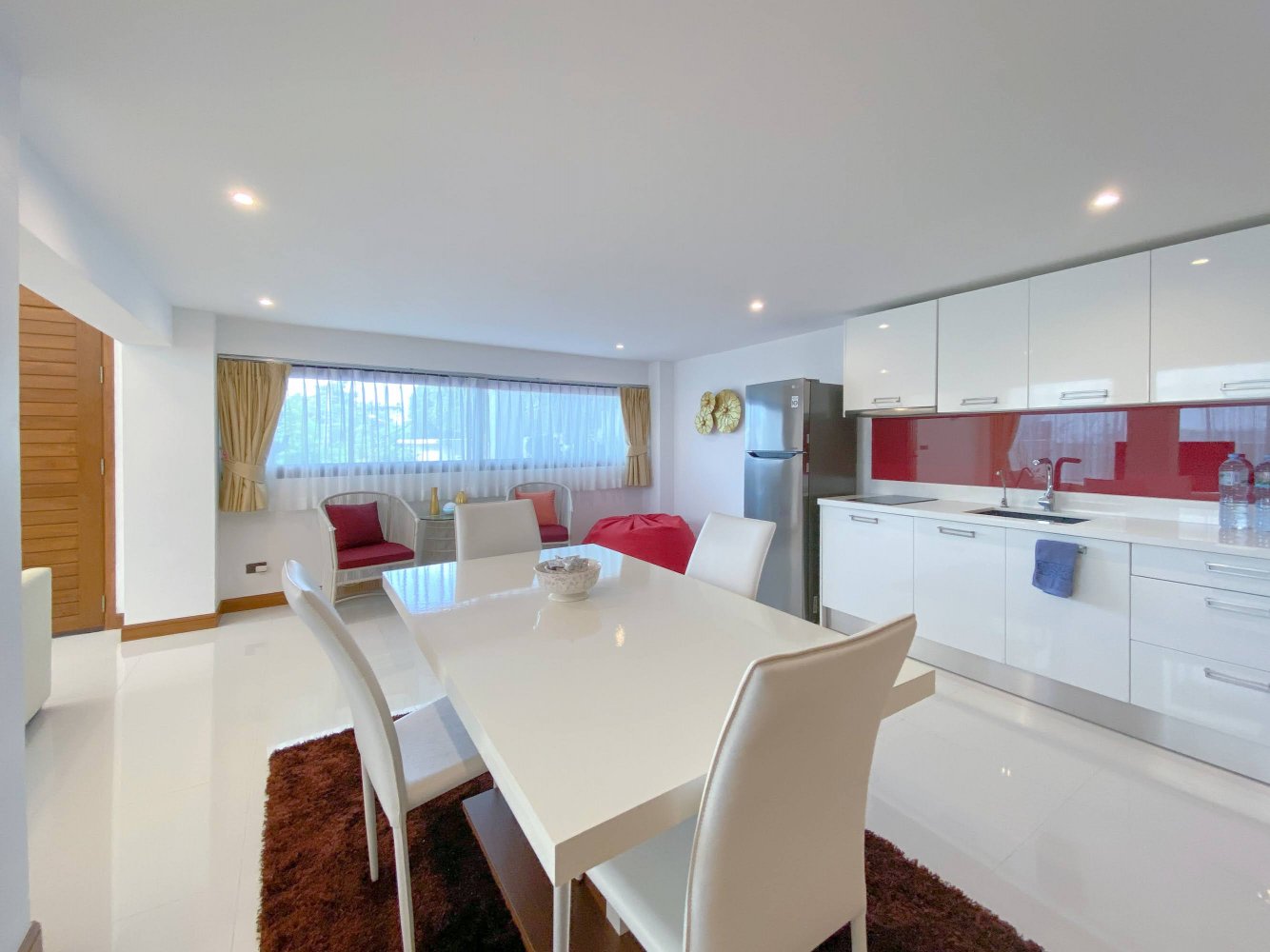 Property image - full photo 34