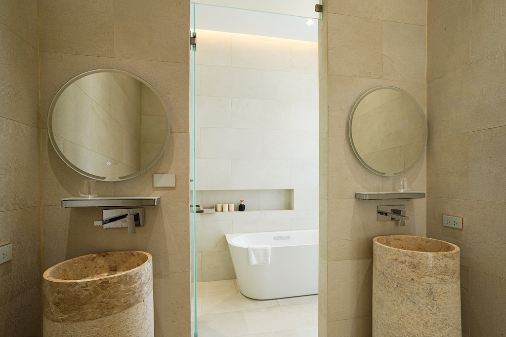Property image - full photo 46