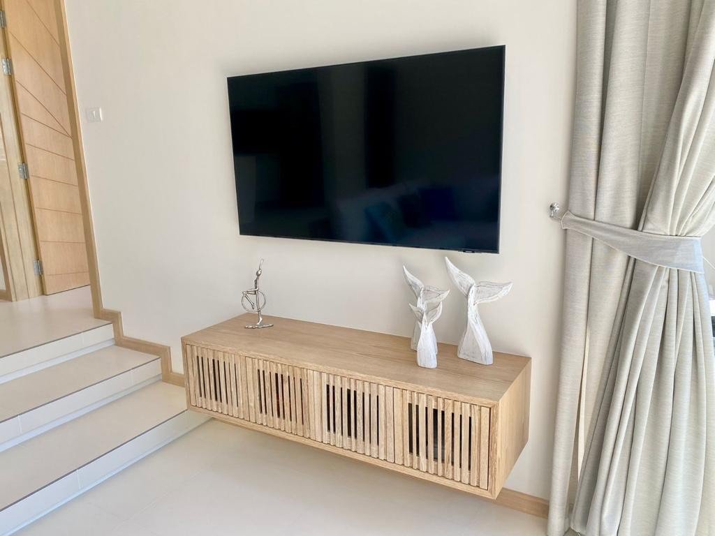 Property image - full photo 7