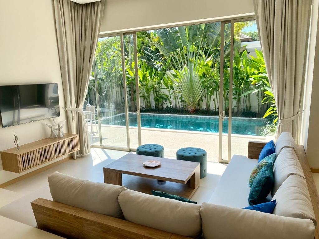 Property image - full photo 4
