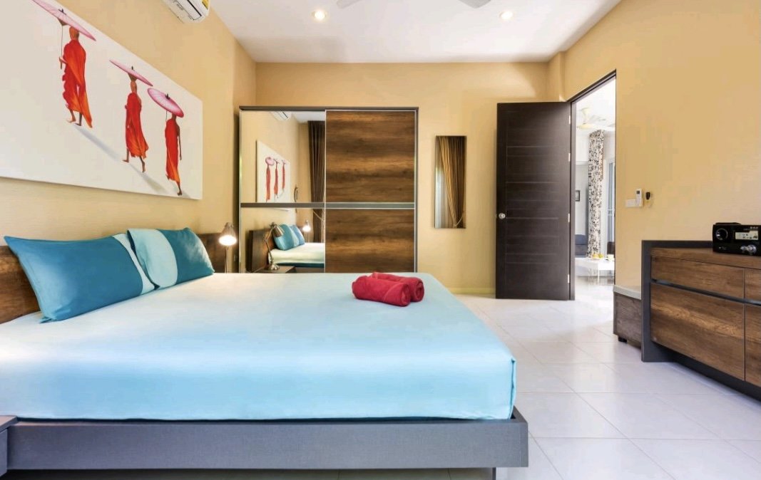 Property image - full photo 10