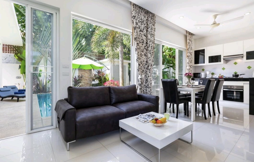 Property image - full photo 4