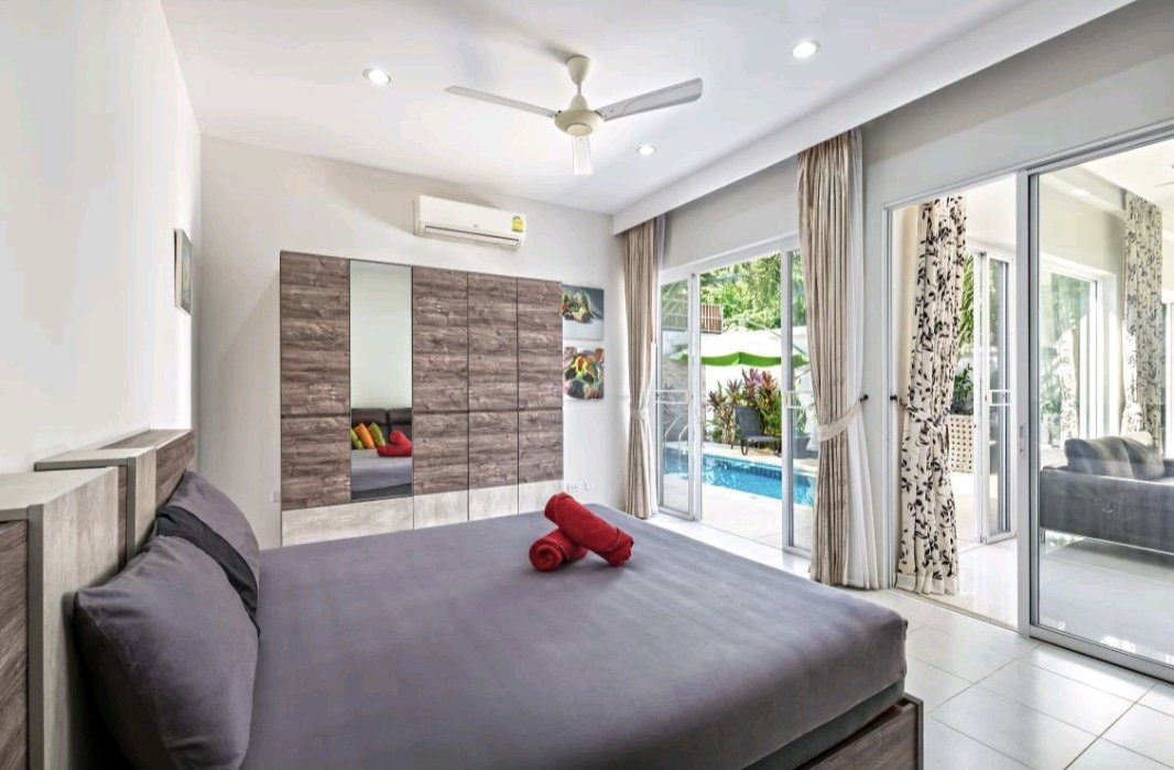 Property image - full photo 12