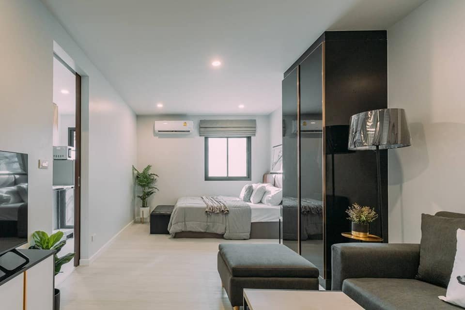 Property image - full photo 3