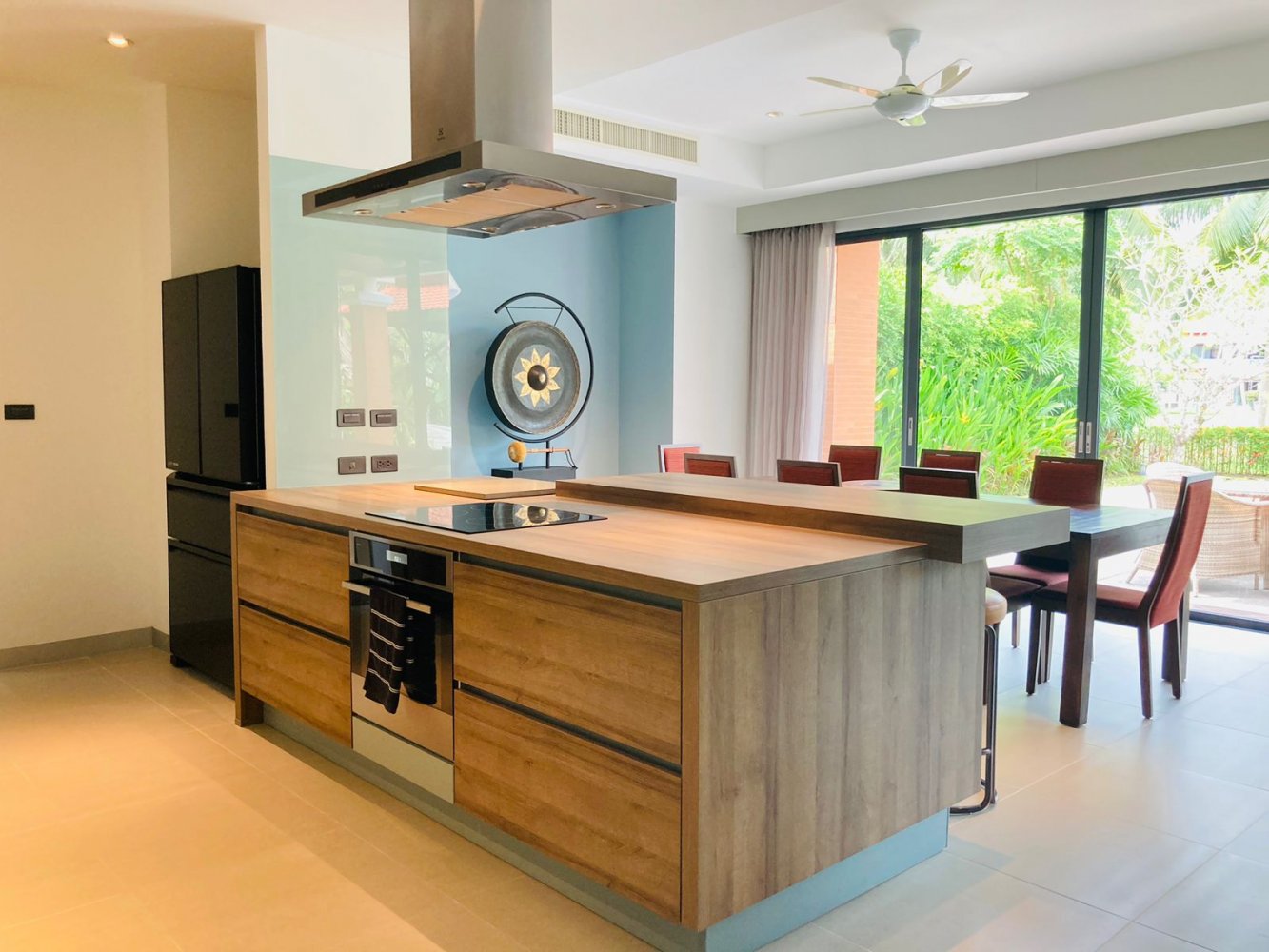 Property image - full photo 2